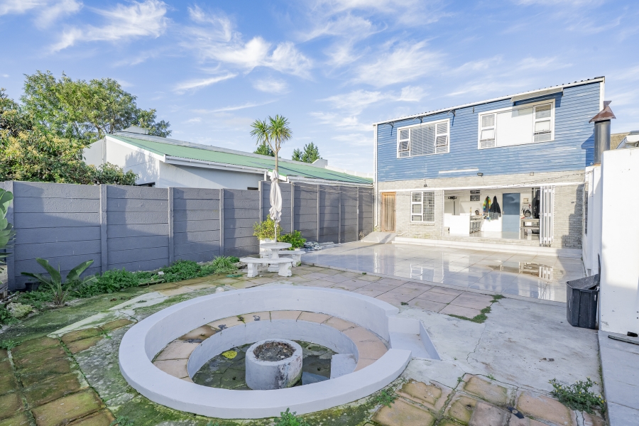 5 Bedroom Property for Sale in Rouxville Western Cape